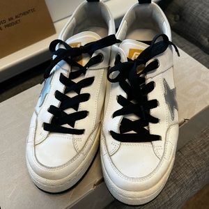 Golden Goose Yeah Sneakers, size 39